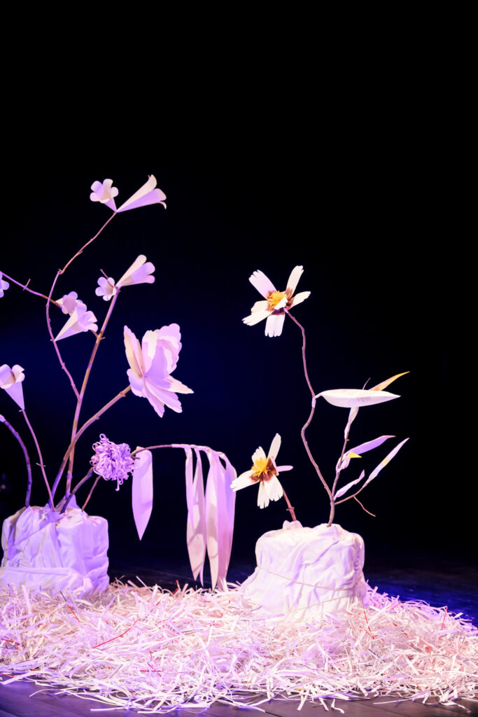 Grafixx paper flower scenography by Wilder Antwerp