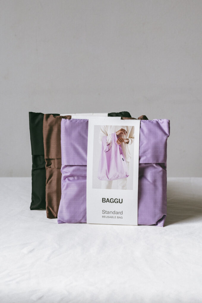 Baggu herbruikbare tassen in diverse kleuren: lila, bruin, zwart