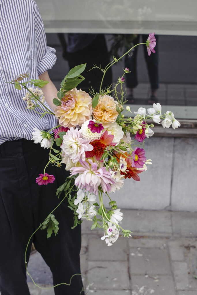 Bespoke wedding bouquet with organic summer flowers made by Wilder Antwerp