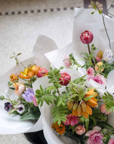 Levering aan huis van bloemen in Antwerpen, seizoensboeket met lokale bloemen