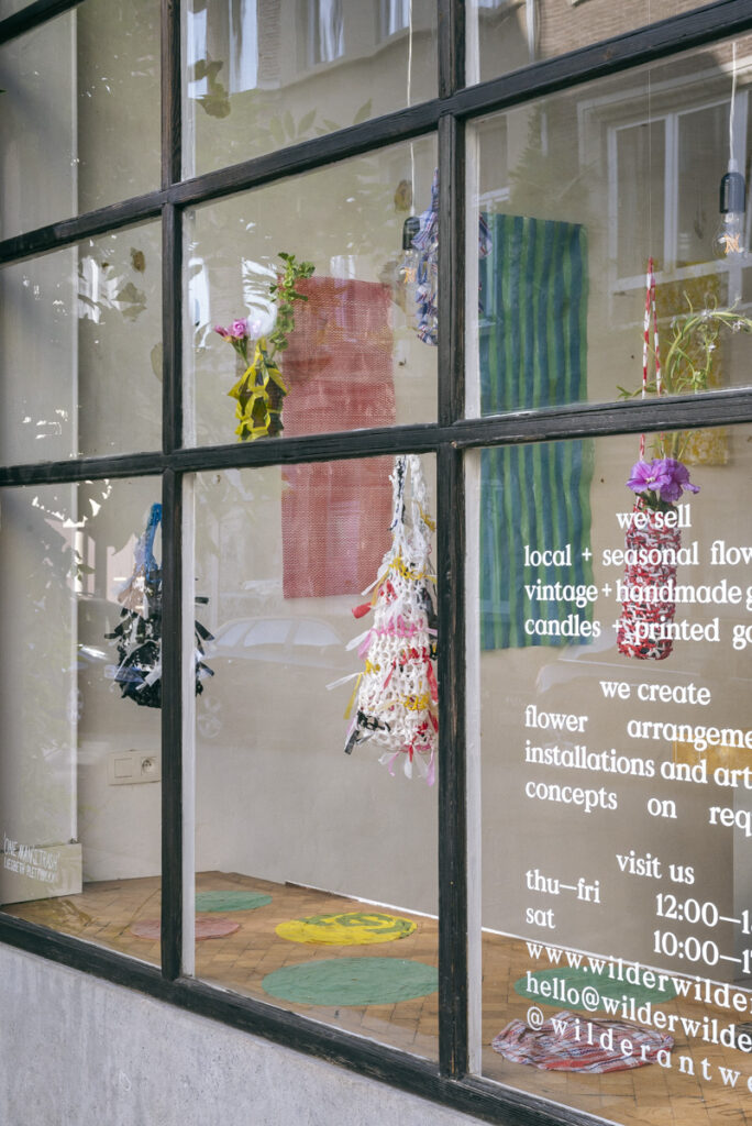Shop window with crochet pieces by Liesbeth Plettinckx at Wilder Antwerp