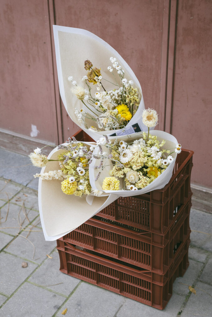 Sustainable dried flower bouquet for delivery at Wilder Antwerp