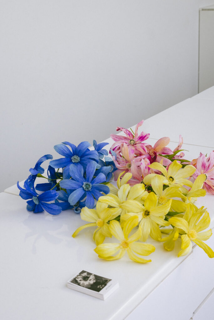 Paper flowers by Wilder Antwerp for MAD Brussels creative lunches