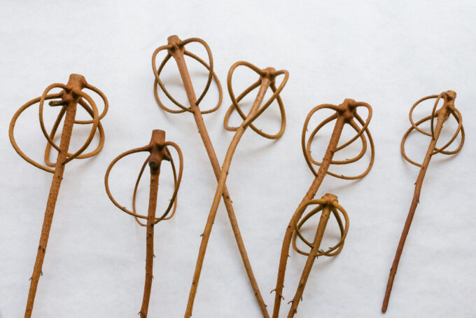 Pot ornament stand and soil, a project by Tine Colen at Wilder Antwerp